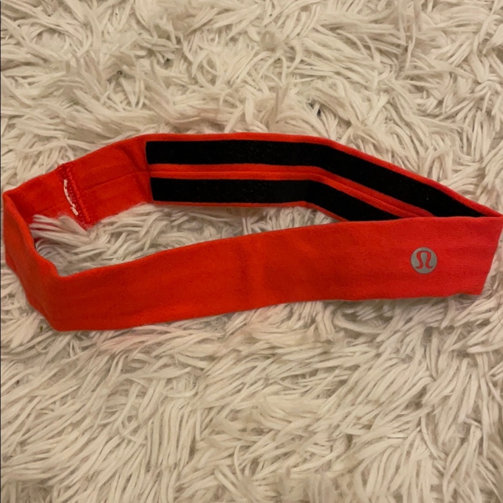 Lululemon Cardio cross trainer Headband